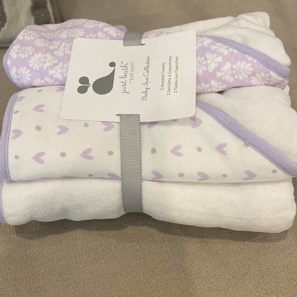 2 hooded towels NWT - Picture 3 of 5